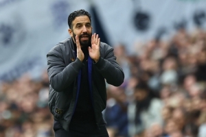 阿莫林：对下半场表现感到满意 芒特知道有时需要从替补席开始